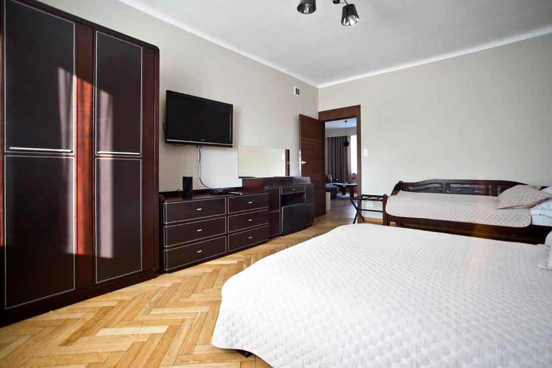 Niepodleglosci Serviced Apartments Warschau Exterior foto